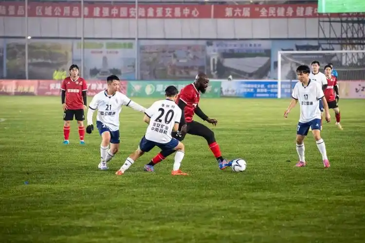 欧洲联赛：阿森纳 VS 莱斯特城